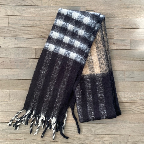 Plush Plaid Striped Scarf - Picture 1 of 2